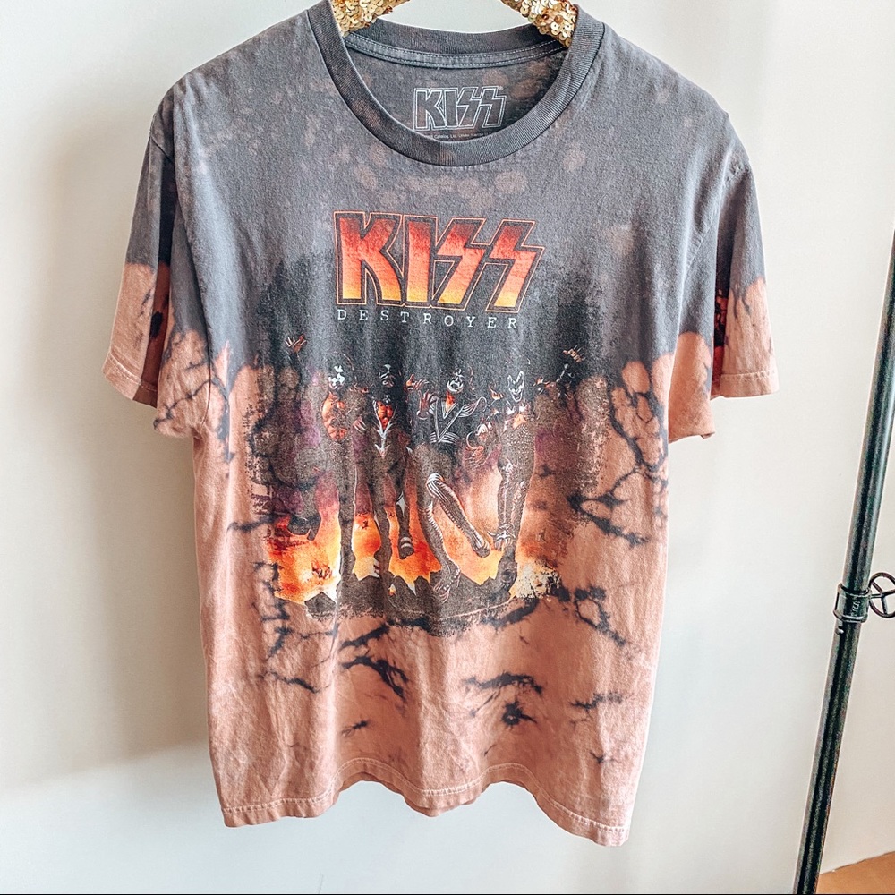 Kiss destroyer band graphic tee shirt